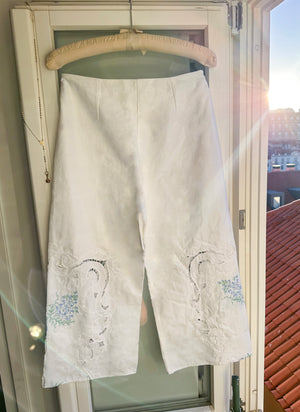 
                  
                    load image into gallery viewer, andalucia pants - upcycled tablecloth
                  
                