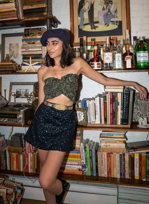 
                  
                    load image into gallery viewer, Easy outfit: our A-line, high-waisted mini skirt.
                  
                