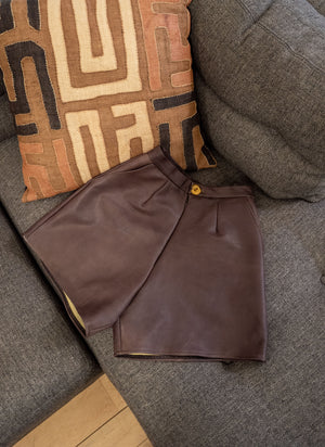 
                  
                    load image into gallery viewer, amsterdam shorts - chocolate leather
                  
                