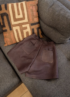 
                  
                    load image into gallery viewer, amsterdam shorts - chocolate leather
                  
                