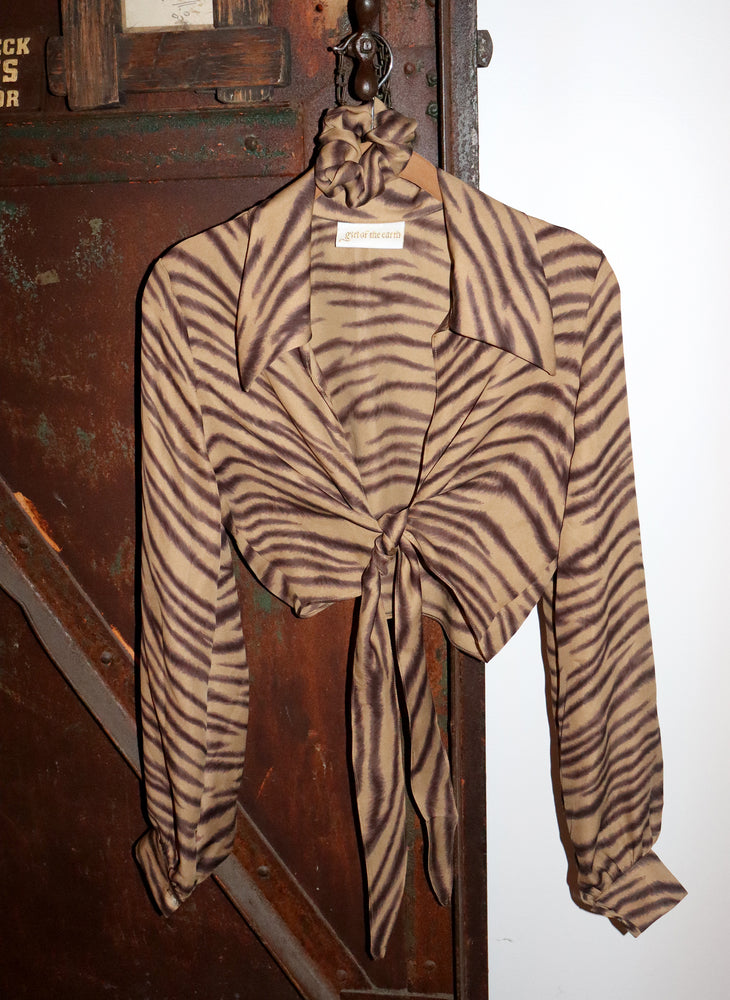 
                  
                    load image into gallery viewer, tiger stripe marylebone - balloon sleeve wrap tie top - girl of the earth
                  
                