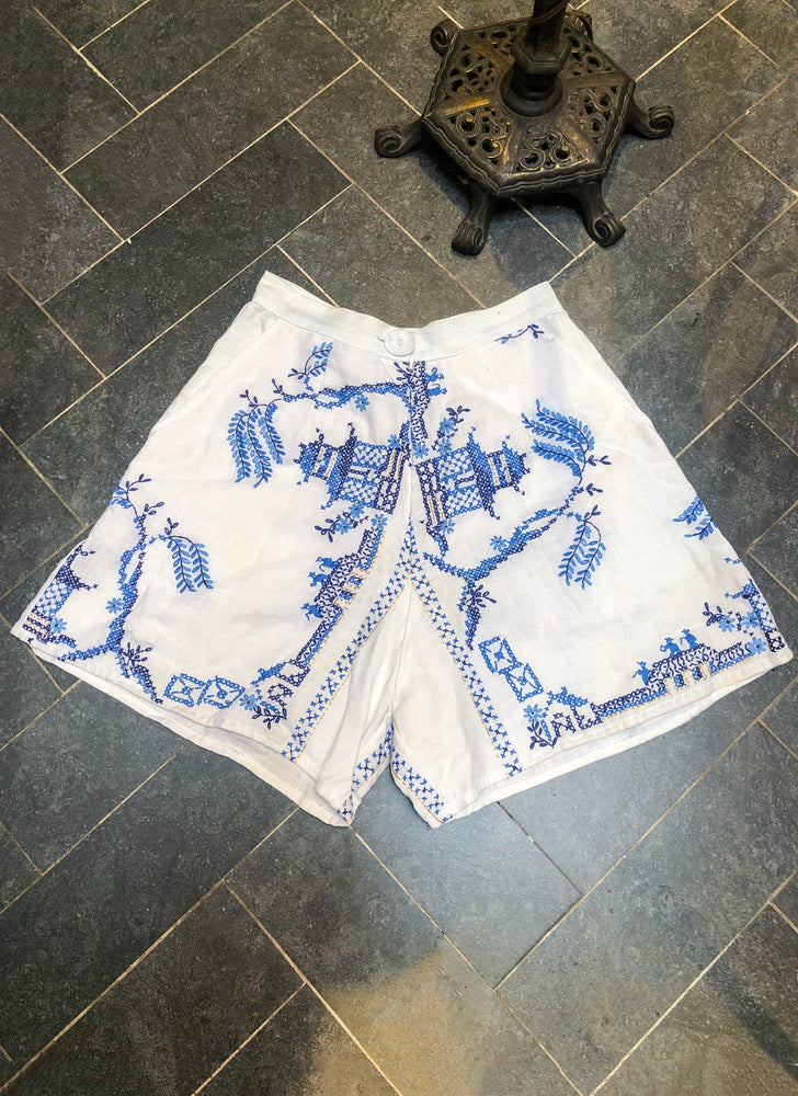 
                  
                    load image into gallery viewer, amsterdam shorts - upcycled tablecloth
                  
                